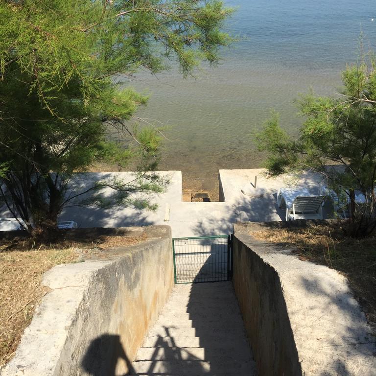 Beachfront Skoblar Holiday Home With Seaview Privlaka  Exterior foto